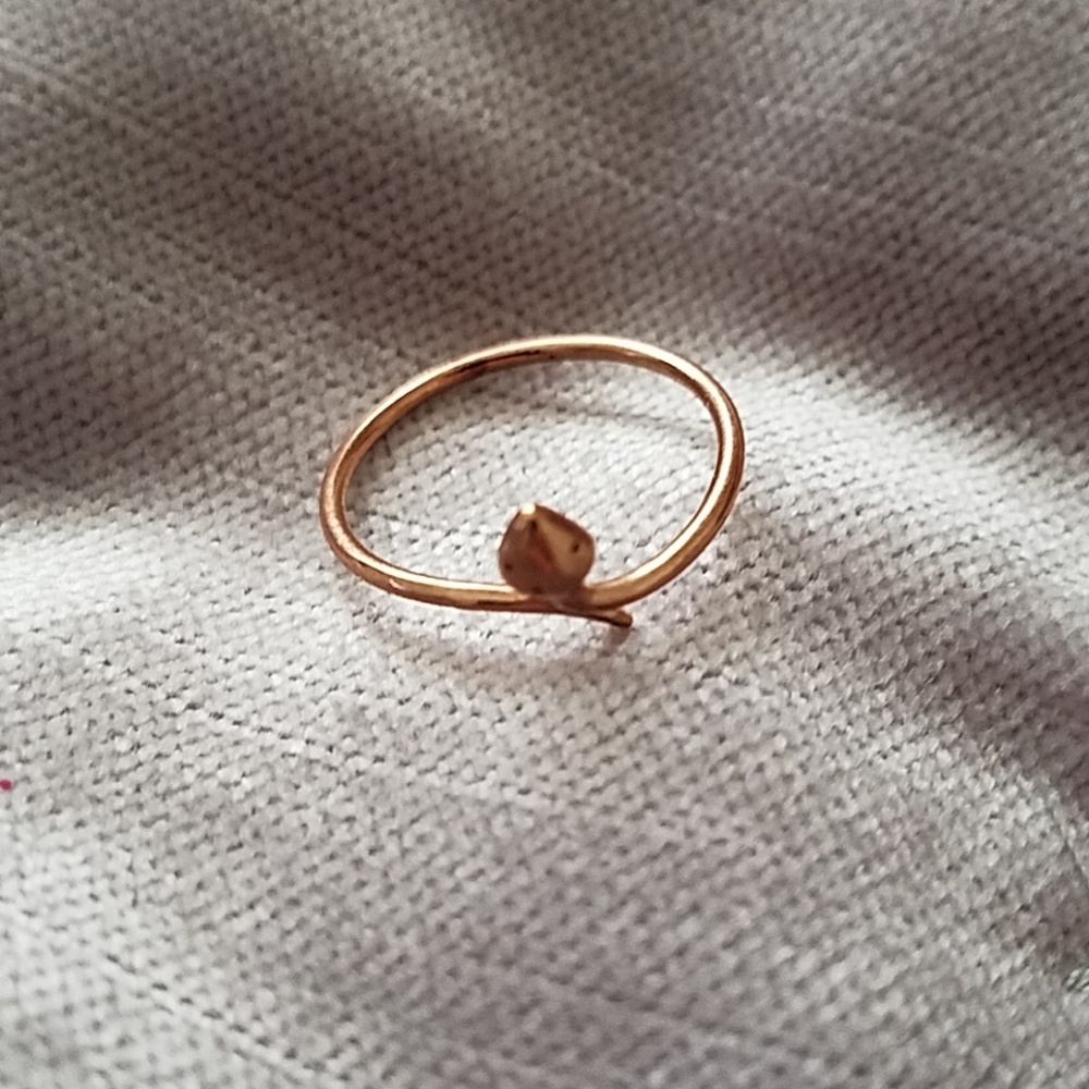 Rose gold snake ring